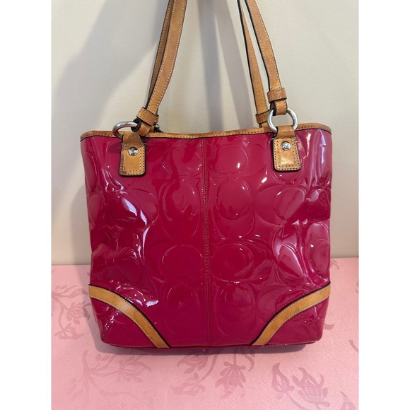 Coach Peyton Signature C Embossed Patent Leather Satchel Shoulder Bag - Picture 4 of 11